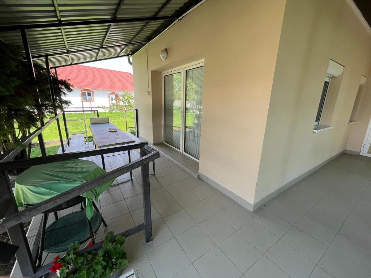 Tiszavirag Apartman Tiszakeszi Exterior foto