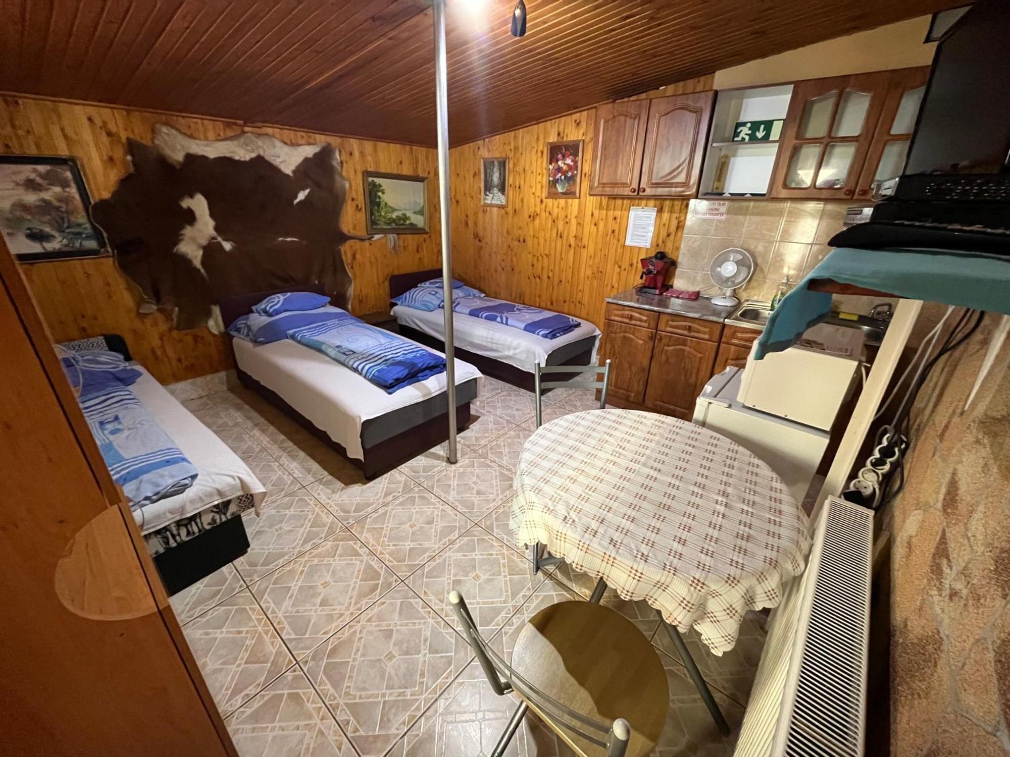 Tiszavirag Apartman Tiszakeszi Exterior foto